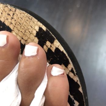 Style Nails & Spa - so crooked! you can see my old polish underneath. notice she didn't cut any cuticle. - Nail Salons Near Me - Bell, California Style Nails & Spa - so crooked! you can see my old polish underneath. notice she didn't cut any cuticle. - Nail Salons Near Me - Bell, California