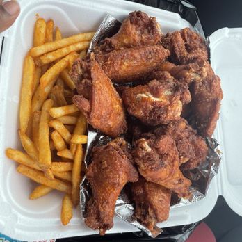 Tacos La Tapatia - Alitas - Food Trucks Near Me - Dodge City, Kansas Tacos La Tapatia - Alitas - Food Trucks Near Me - Dodge City, Kansas