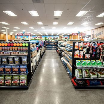 Kahoots Feed & Pet - Interior Pet Supply Section - Livestock Feed & Supply Near Me - Hesperia, California Kahoots Feed & Pet - Interior Pet Supply Section - Livestock Feed & Supply Near Me - Hesperia, California
