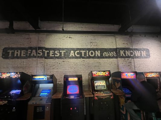 16-Bit Bar+Arcade by null