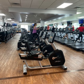 Fitness 19 - Cardio area - Gyms Near Me - Midland Park, New Jersey Fitness 19 - Cardio area - Gyms Near Me - Midland Park, New Jersey