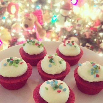 Tiny Wunderful - Red Velvet for the Holidays :) - Desserts Near Me Tiny Wunderful - Red Velvet for the Holidays :) - Desserts Near Me