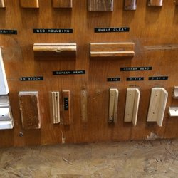 Acme Lumber & Building Materials - 10% off Moldings, casings, and trims.  10% de descuento en molduras y revestimientos