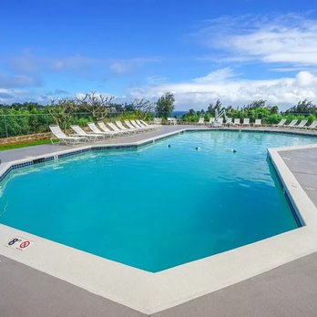 Banyan Harbor Resort - Long shot of the pool. You can look out over the beach from here. - Hotels Near Me - Lihue, Hawaii Banyan Harbor Resort - Long shot of the pool. You can look out over the beach from here. - Hotels Near Me - Lihue, Hawaii