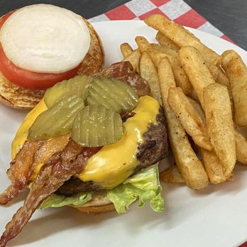 Shellukes Bar & Grill - BACON CHEESEBURGER DELUXE WITH FRENCH FRIES - Bars Near Me - Fremont, Ohio Shellukes Bar & Grill - BACON CHEESEBURGER DELUXE WITH FRENCH FRIES - Bars Near Me - Fremont, Ohio