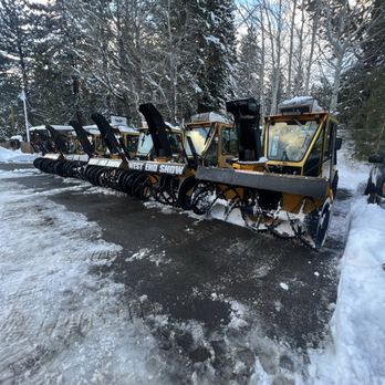 West End Snow Clearing - The Fleet - Snow Removal Near Me - Truckee, California West End Snow Clearing - The Fleet - Snow Removal Near Me - Truckee, California