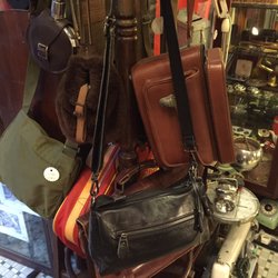 Select 18 - Vintage bags