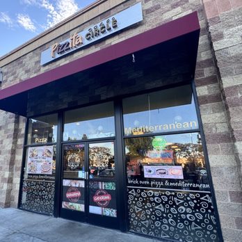 Pizzita Circle - Store sign - Pizza Near Me - Chino, California