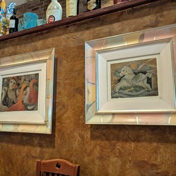 Topo Gigio Ristorante - Pictures on the wall - Italian Near Me - Chicago, Illinois Topo Gigio Ristorante - Pictures on the wall - Italian Near Me - Chicago, Illinois