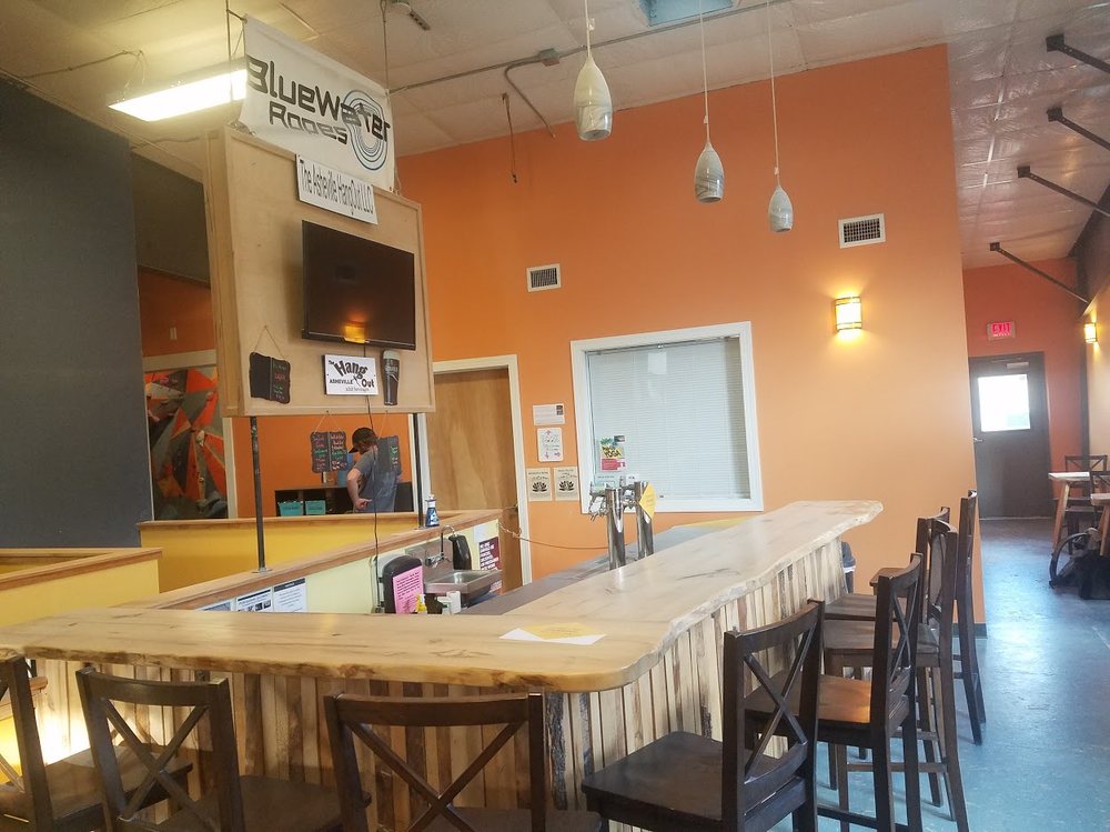 THE ASHEVILLE HANGOUT Updated August 2024 173 Amboy Rd, Asheville