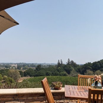 Fog Crest Vineyard - Wine Tasting Room Near Me - Sebastopol, California Fog Crest Vineyard - Wine Tasting Room Near Me - Sebastopol, California