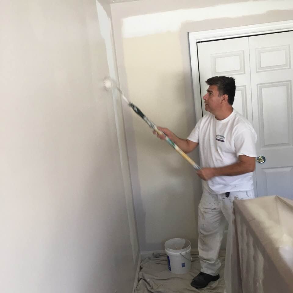 LUIS PINEDA PAINTING Updated August 2024 37 Photos 215 Garden