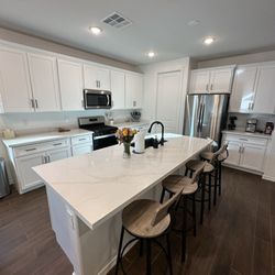 Red Rock Kitchen And Bath - Main Island Counter