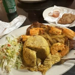 El Sabroso - Mofongo Soda cans Mar y Tierra Empanada de Pollo Empanada de Carne