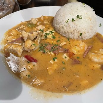 Hook & Reel Cajun Seafood & Bar - Classic Gumbo - Seafood Near Me - Sacramento, California