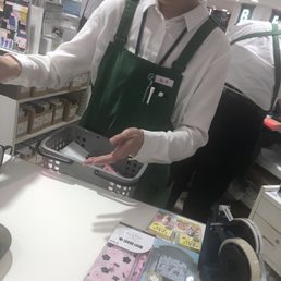 東急ハンズ 東京店 16 Photos 11 Reviews Home Garden 丸の内1丁目9 1 千代田区 東京都 Japan Phone Number Yelp