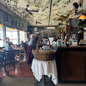 Maggie's On Main - Bar area - Breakfast & Brunch Near Me - Onalaska, Wisconsin Maggie's On Main - Bar area - Breakfast & Brunch Near Me - Onalaska, Wisconsin