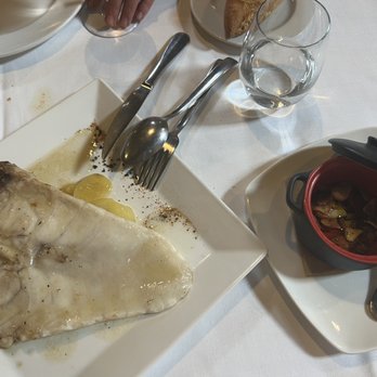 La Vieja Bodega - Sea bass - Basque Near Me - Casalarreina, LO La Vieja Bodega - Sea bass - Basque Near Me - Casalarreina, LO