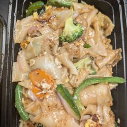 Zaap Zaap Thai - Drunken noodles