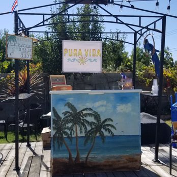 Tri-Valley Rentals - Tropical bar with hanging birds - Party Supplies Near Me - Simi Valley, California Tri-Valley Rentals - Tropical bar with hanging birds - Party Supplies Near Me - Simi Valley, California