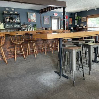 The Corner Pub - The Corner Pub interior - Sports Bars Near Me - Kittery, Maine
