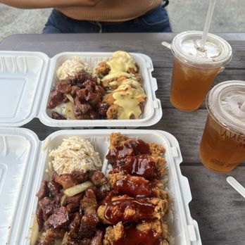 Trydis BBQ - Island flavor drinka mango and lilikoi - Food Trucks Near Me - Honolulu, Hawaii Trydis BBQ - Island flavor drinka mango and lilikoi - Food Trucks Near Me - Honolulu, Hawaii