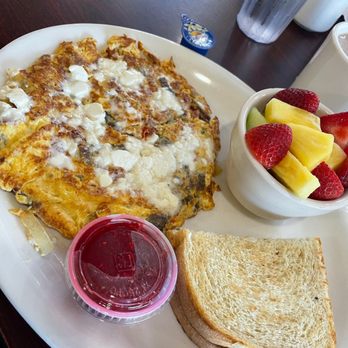 Patty's Eggnest - Gyro Omelette.. didn't look appetizing. - Breakfast & Brunch Near Me - Tukwila, Washington Patty's Eggnest - Gyro Omelette.. didn't look appetizing. - Breakfast & Brunch Near Me - Tukwila, Washington