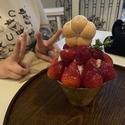 Strawberry Bingsu Strawberry Bingsu
