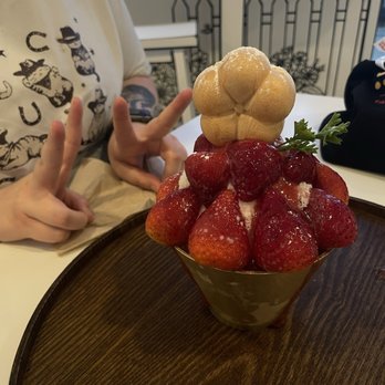 Sno Honey - Strawberry Bingsu - Desserts Near Me - Carrollton, Texas Sno Honey - Strawberry Bingsu - Desserts Near Me - Carrollton, Texas