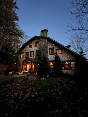 Deer Mountain Inn by null