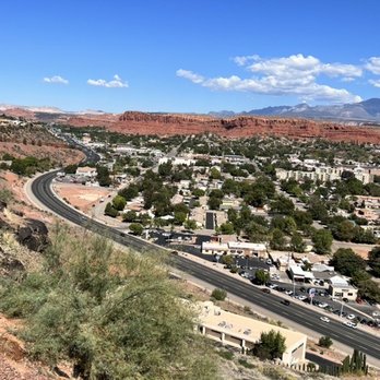 Cliffside Restaurant - Bluff St - American Near Me - St George, Utah