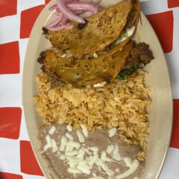 Las Mulitas de Murray - Quesabirria tacos w/ rice and beans - Mexican Near Me - Murray, Kentucky