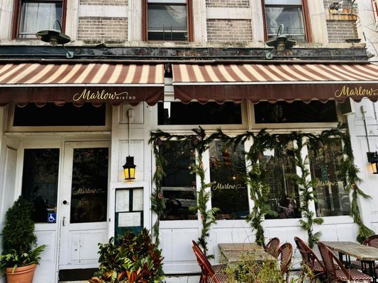 Marlow Bistro by null