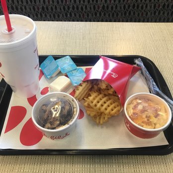 Chick-fil-A - Grilled nuggets meal with an extra side of Mac-n-cheese - Fast Food Near Me - Muscle Shoals, Alabama