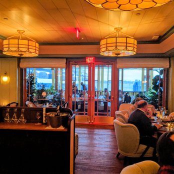 The Bungalow Kitchen - Downstairs dinning area looking out to deck with amazing views of SF - New American Near Me - Tiburon, California The Bungalow Kitchen - Downstairs dinning area looking out to deck with amazing views of SF - New American Near Me - Tiburon, California