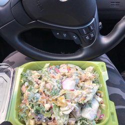 Salata - This is a regular sized salad.