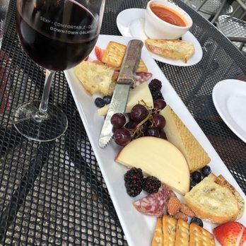 Maxine's On Shine - New American Near Me - Orlando, Florida