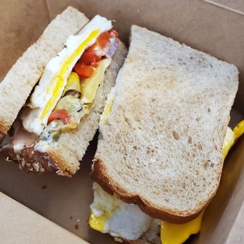 Feedwell Kitchen & Bakery - The Fieldwell (with no avocado) - Cafes Near Me - Cedar Rapids, Iowa