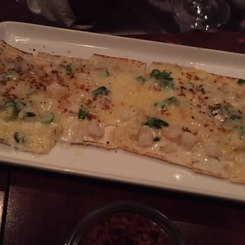 Chop's Wine Bar - Flatbread - Wine Bars Near Me - Fort Wayne, Indiana