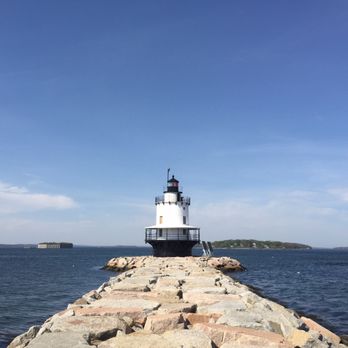 Spring Point Ledge Lighthouse - Beautiful day, beautiful atmosphere - Landmarks & Historical Buildings Near Me - South Portland, Maine Spring Point Ledge Lighthouse - Beautiful day, beautiful atmosphere - Landmarks & Historical Buildings Near Me - South Portland, Maine