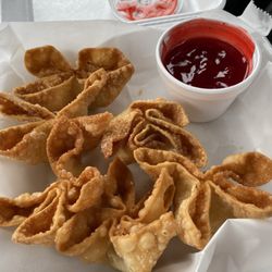 Wok-On - Crab Rangoon