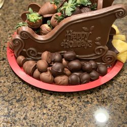 Rmp Candy - Chocolate covered fruit in edible sleigh! Delicious!!