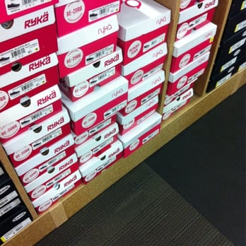 DSW Designer Shoe Warehouse - Shoe Stores Near Me - Olympia, Washington