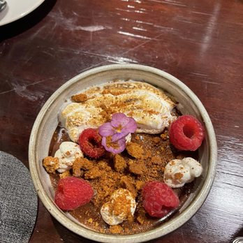 Vintage Books - S'mores - Speakeasies Near Me - Honolulu, Hawaii