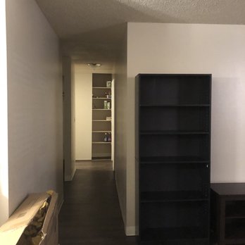 Metropolitan Towers - Apartments Near Me - Vancouver, British Columbia