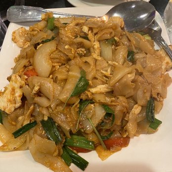 Rice By Mama - Drunken Noodles - Thai Near Me - Ventura, California Rice By Mama - Drunken Noodles - Thai Near Me - Ventura, California