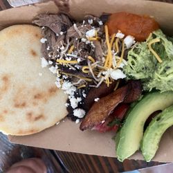 Yxi’s Arepas & Gordito