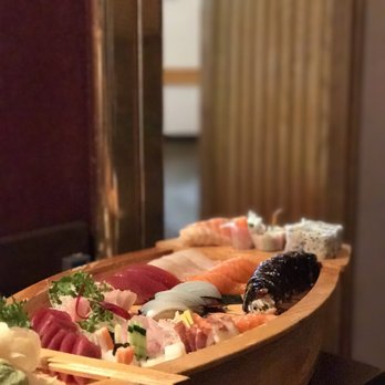 Kiku Alpine Restaurant - Sushi & Sashimi for 3 Boat - Japanese Near Me - Alpine, New Jersey Kiku Alpine Restaurant - Sushi & Sashimi for 3 Boat - Japanese Near Me - Alpine, New Jersey