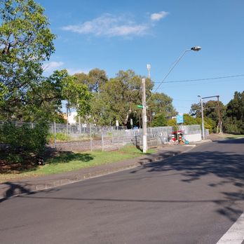 Hartwell railway station - Train Stations Near Me