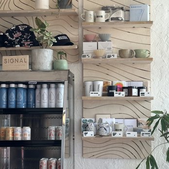 SIGNAL Coffee Roasters - Coffee Roasteries Near Me - Berkeley, California